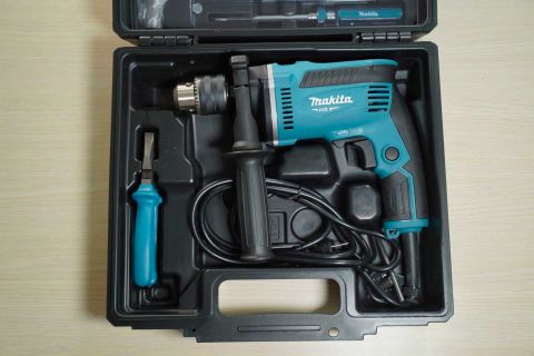 Máy khoan búa 26 phụ kiện Makita M8103KX2B