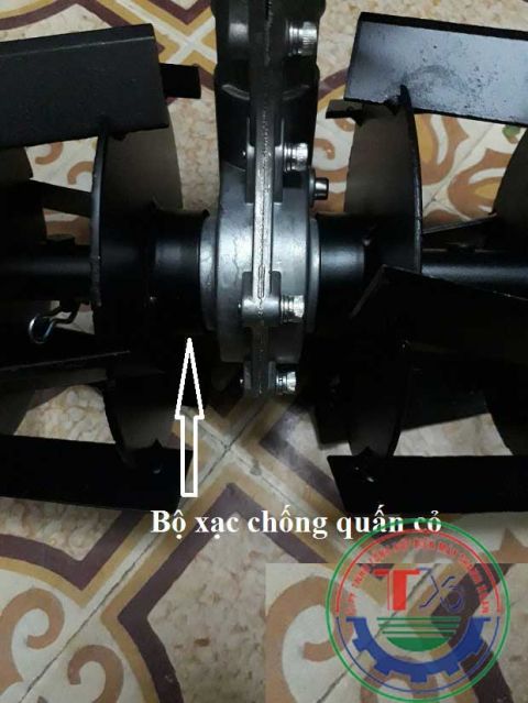 Máy xạc cỏ cầm tay GX35